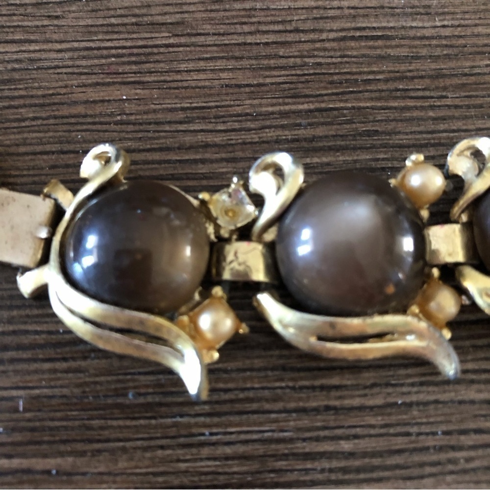 Vintage mid-century brown & gold metal bracelet TINY FLAW - Picture 4 of 5